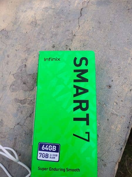 Infinix smart 7 4+3 64 9