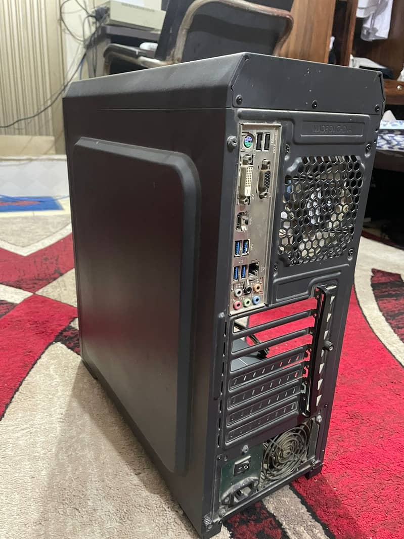 Gaming PC - Core i5 8th Gen, 16GB RAM, 1.2TB Storage (No GPU, Power Su 3