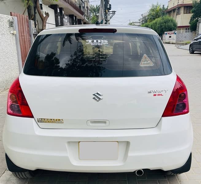 Suzuki Swift 2015 DLX 1