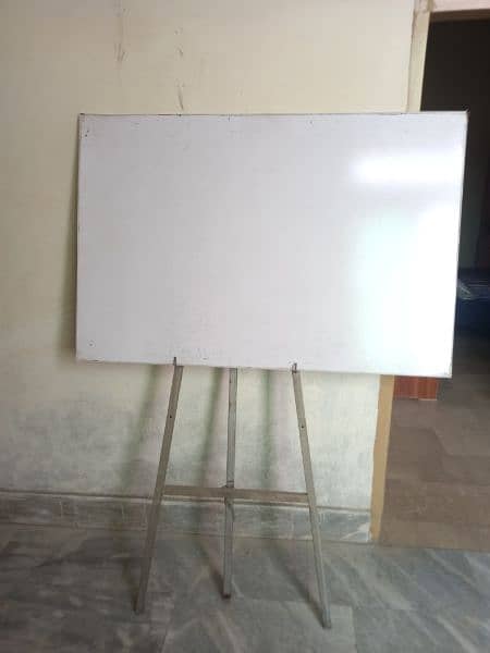 white boards with stands 0