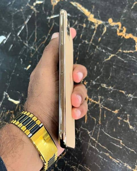 iPhone 11 pro max non pta 1