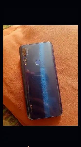 Huawei Y9 Prime 4