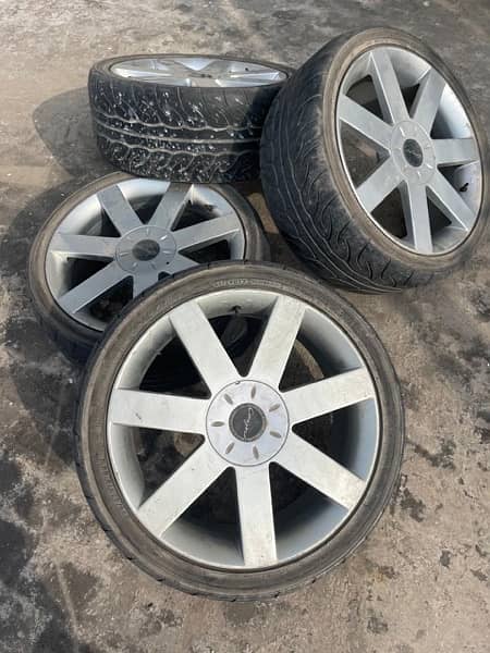 Carazon S-7 rims 4 piece set with tyres very good condition 1