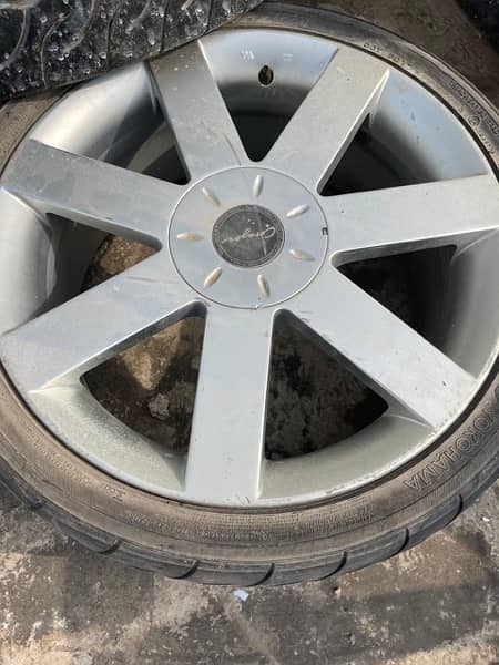 Carazon S-7 rims 4 piece set with tyres very good condition 3