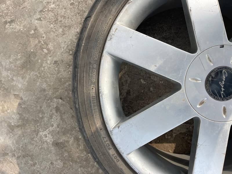 Carazon S-7 rims 4 piece set with tyres very good condition 11