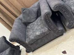 good condition luxury sofa gray ND black colour 0