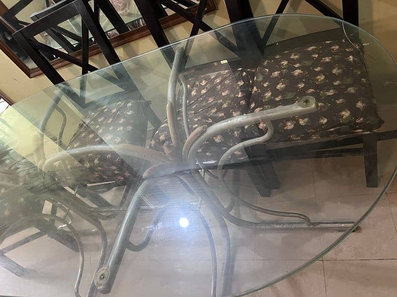 Table with 6 Chairs 2