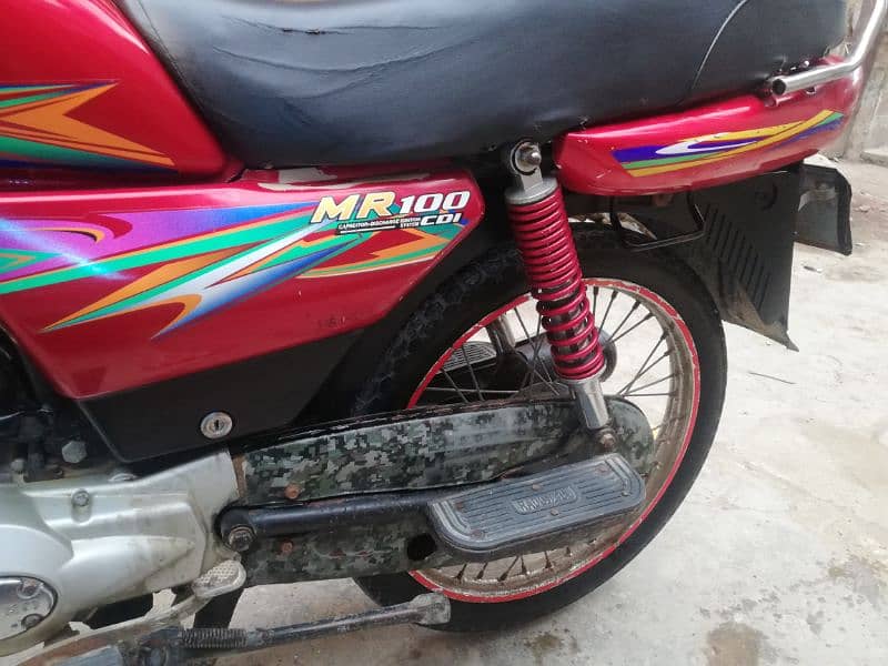 metro 100cc bike 5