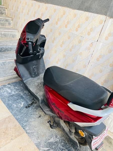 Electric scooty new asia Ramza only 104KM used 9