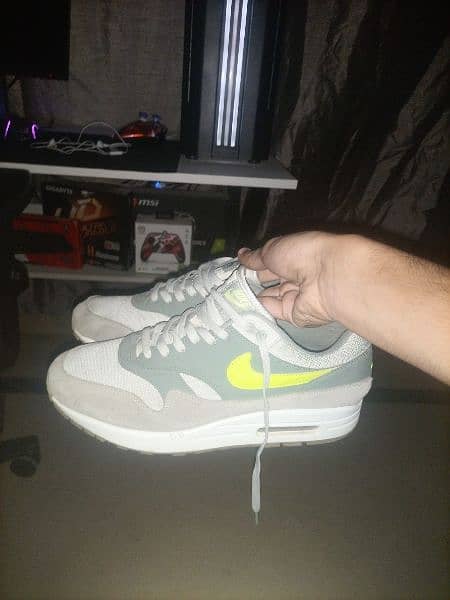 Nike Air Max 1 (Mica Green) 0