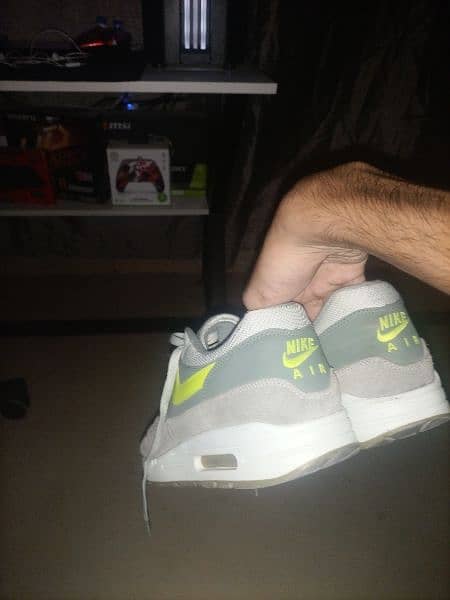 Nike Air Max 1 (Mica Green) 3