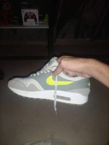 Nike Air Max 1 (Mica Green) 2