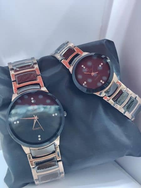 couple watch 0