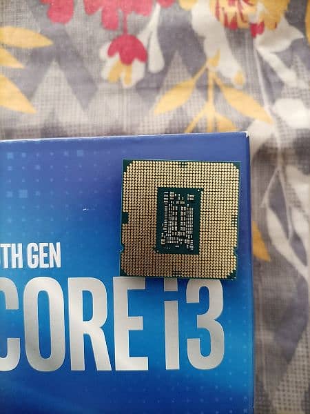 core i3 10100f with box and stock cooler 1