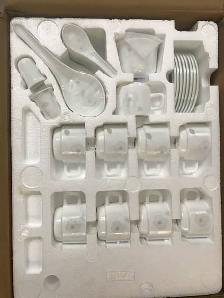 NEW 72 Dinner Marble set 1