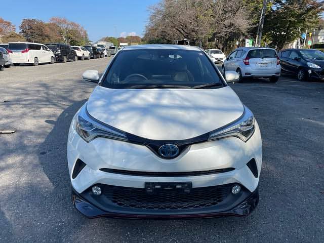 Toyota C-HR 2018 G LED 2