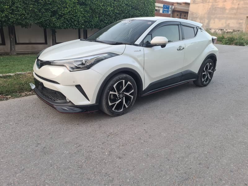 Toyota C-HR 2018 G LED 3