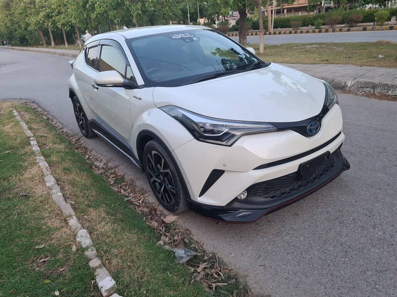 Toyota C-HR 2018 G LED 4