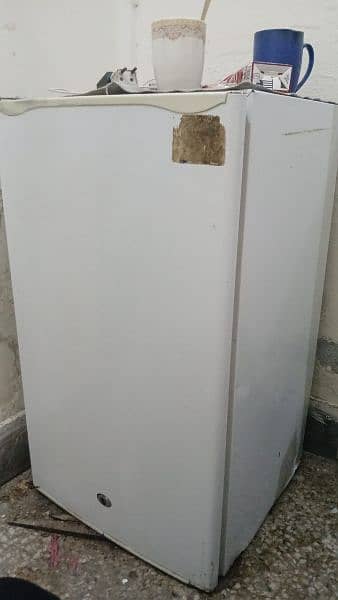 Bedroom size Fridge condition normal cooling is best 0