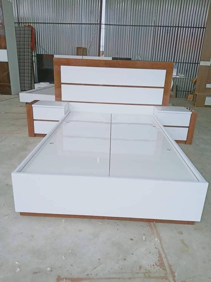 King  Size Bed / Side Tables / Furniture 12