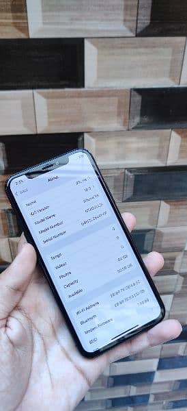 iphone xs 64GB 4 months sim working All okay 2