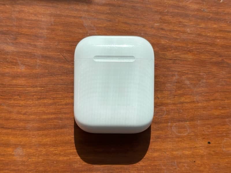 Apple AirPods - Charging Case / Charging Box Only (1st/2nd Generation) 0