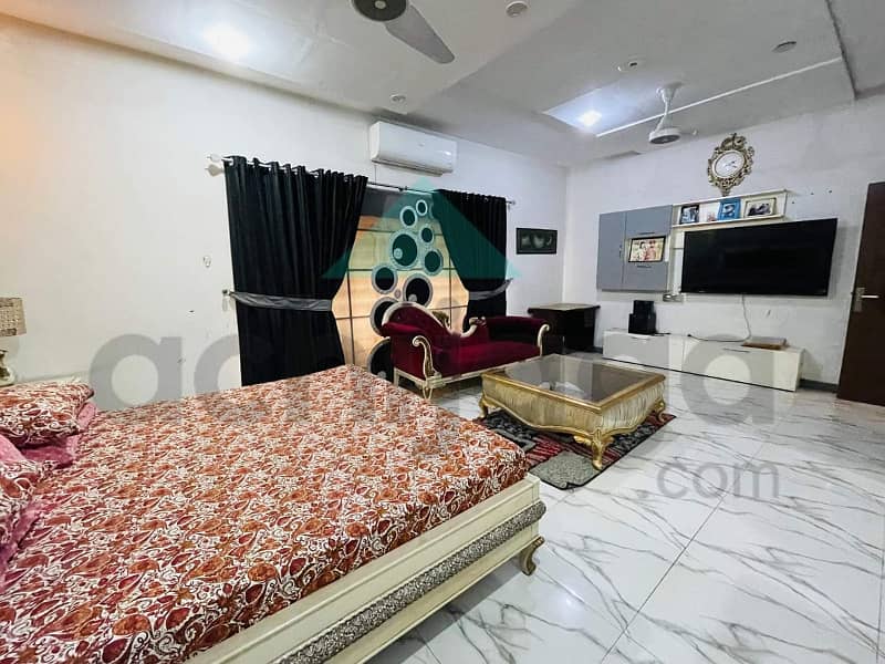 1 kanal fully furnished house available for perdy weekly monthly available 16