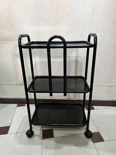 Moveable trolley/side table with 3 treys