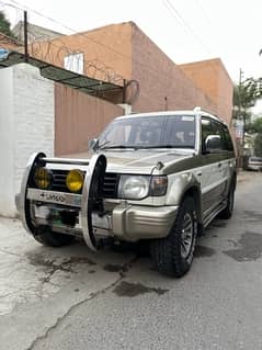 Mitsubishi Pajero 1993