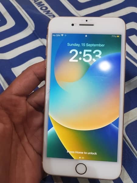 iPhone 8 Plus golden 64gb 5