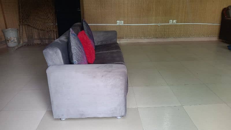 3 seater sofa 2