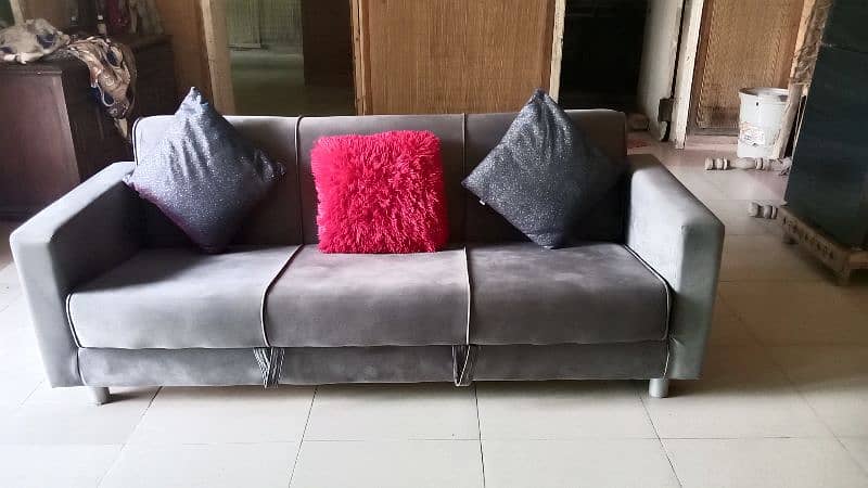 3 seater sofa 4