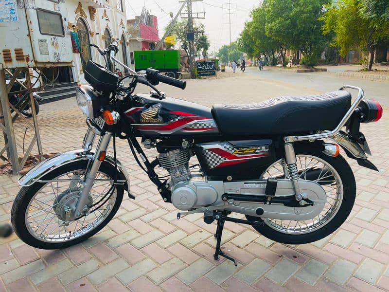 Honda 124 Model 2024 Serial 2024 Registration Punjab Number Done. 1