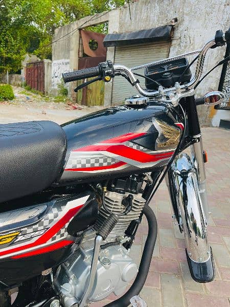 Honda 124 Model 2024 Serial 2024 Registration Punjab Number Done. 3