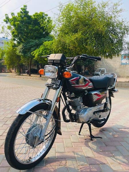 Honda 124 Model 2024 Serial 2024 Registration Punjab Number Done. 10