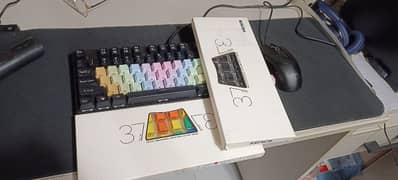 ET Mechanical Keyboard with 2 box of external keys and ET RGB mouse