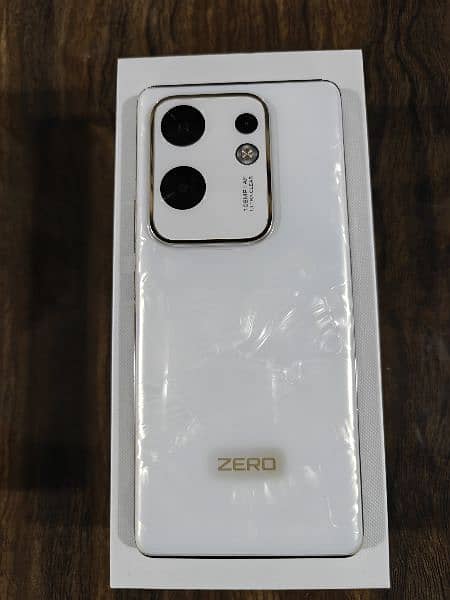 Infinix Zero 30 White 8/256 2