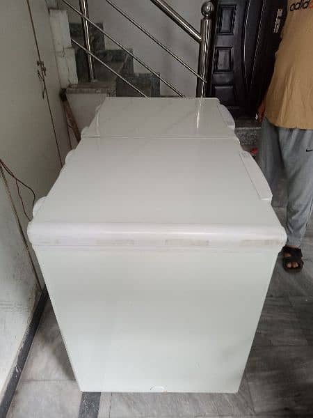 refrigerator and freezer 5