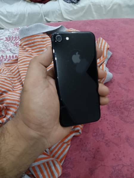 I phone 7 non PTA 128 gb 0