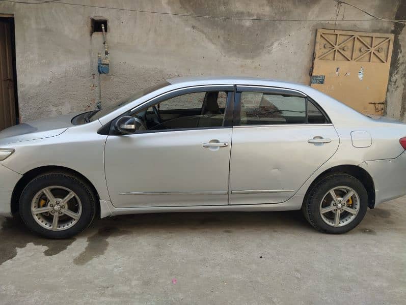 Toyota Corolla GLI 2010 6