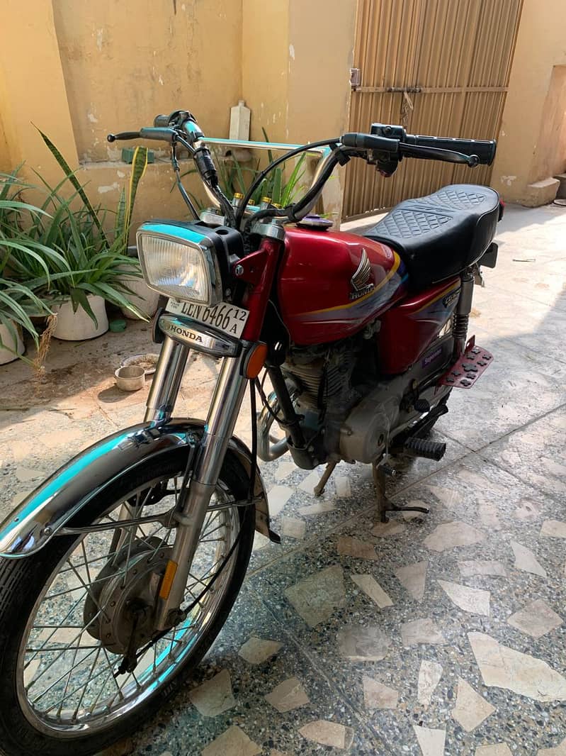 Honda CG 125 2012 color Red For Sale 3