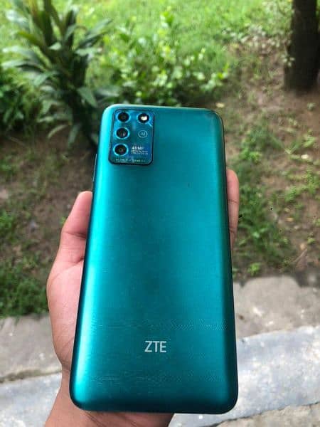 ZTE blade V30 Vita 1