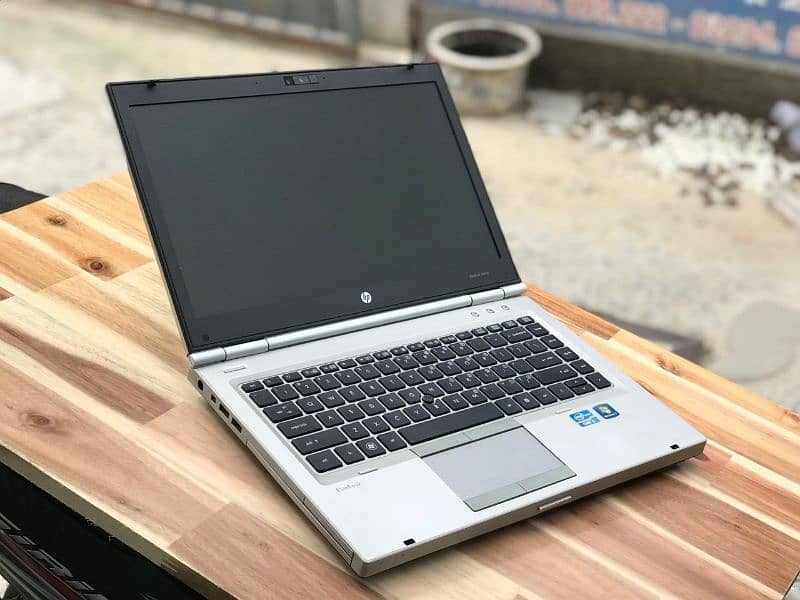 HP Core i5 EliteBook 2nd Generation (Ram 8GB + SSD 128GB)14 Display HD 2