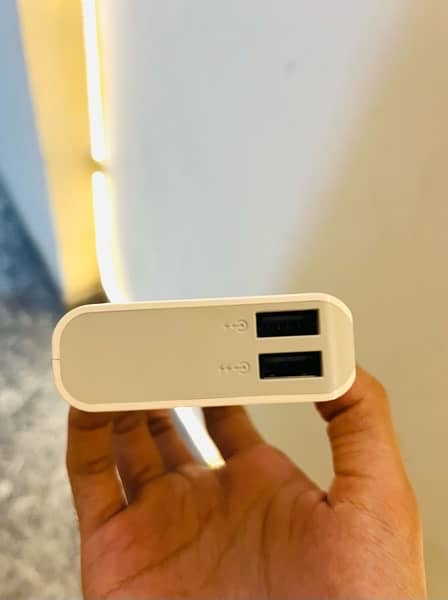 Romoss Power Bank (10,000 mAH) 3