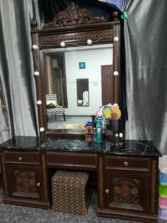 dressing table