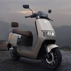 Yadea Electric Scooter EPOC / Scooty Bike Aima Metro Ramza Revoo