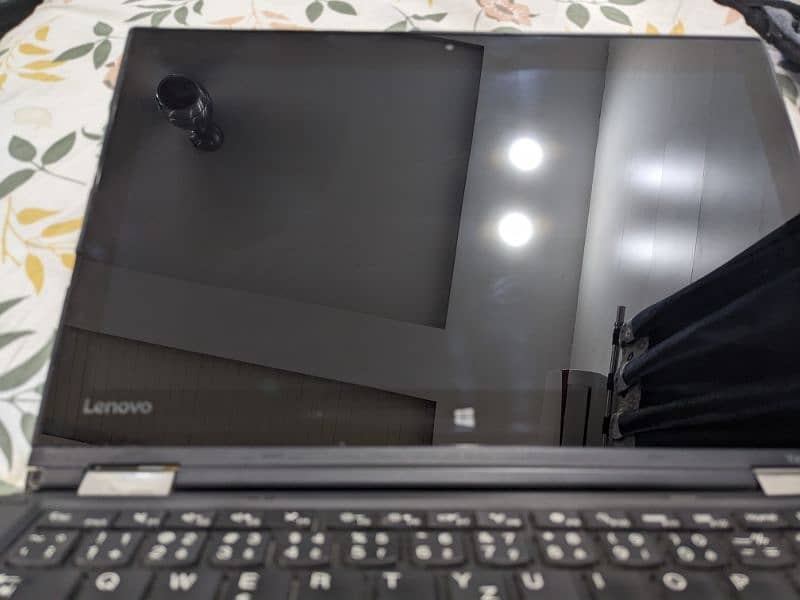 Lenovo think pad yoga 260 8