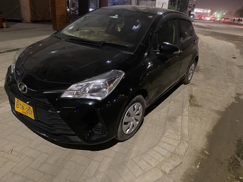 Toyota Vitz 2017 4