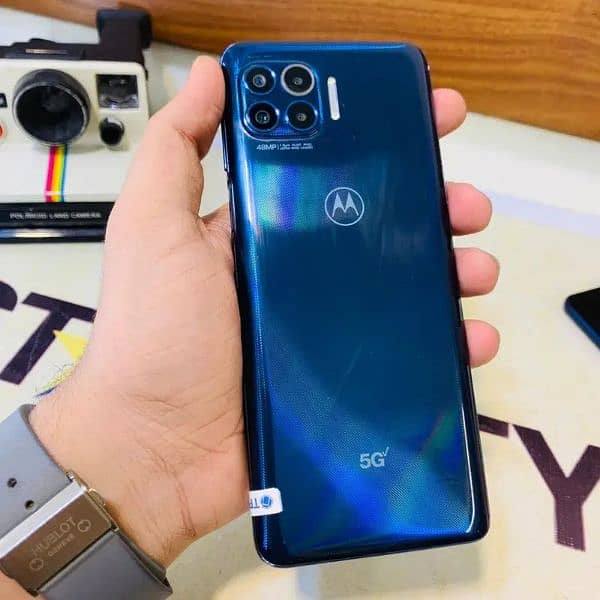 Selling Motorola one 5G 128 GB 1