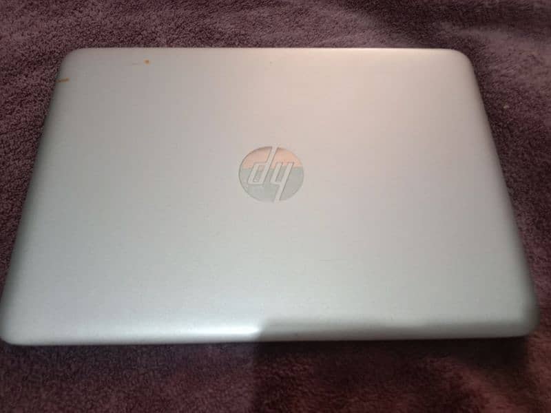 HP Laptop 5